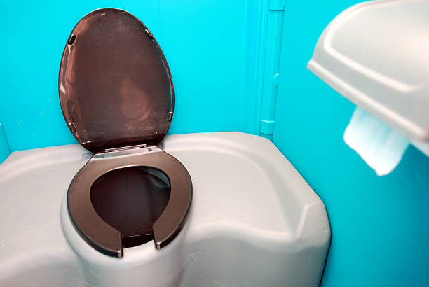 Affordable portable toilet rental in Rendon, TX